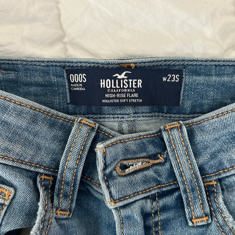 Hollister High-Rise Flare Jeans - Light Blue